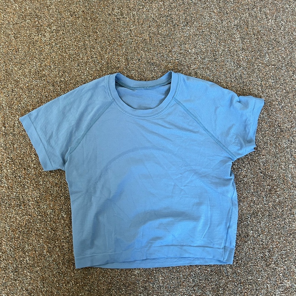 Swiftly cropped tee